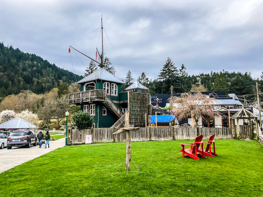 So many things to do on Bowen Island, plan the perfect day trip out to Bowen Island from Vancouver